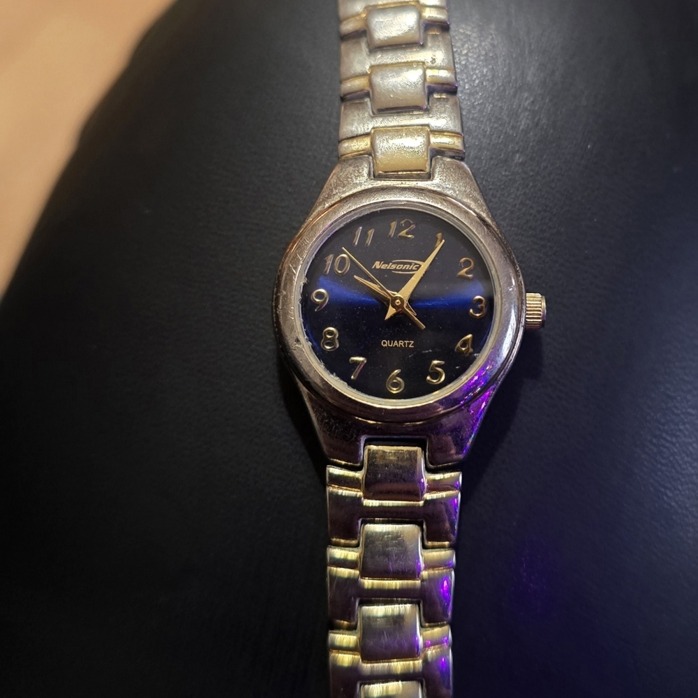 Nelsonic Vintage Two-Tone Analog Watch